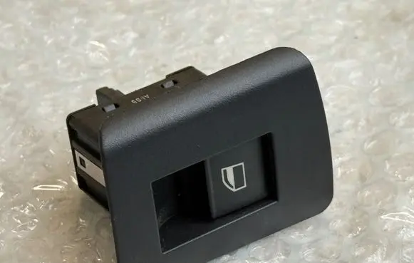 BMW X5 E53 Electric window control switch 8385955