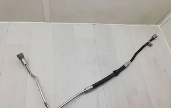 Audi A4 S4 B9 Air conditioning (A/C) pipe/hose 8w2816720