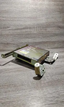 Nissan Primera Engine control unit/module ECU 2260461j01