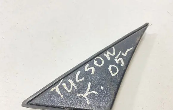 Hyundai Tucson JM Fender trim (molding) 861812E000