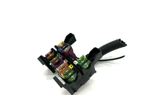 Mercedes-Benz CLS C219 Fuse module 2115450301