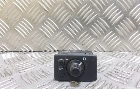 Subaru Legacy Wing mirror switch