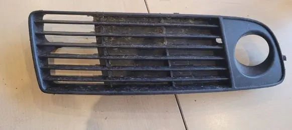 Audi A6 S6 C5 4B Front bumper lower grill 4B0807682H