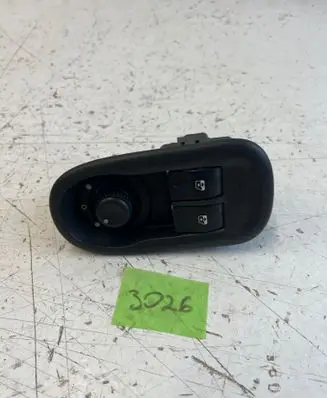 Renault Master III Electric window control switch 8200637849