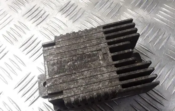 Mercedes-Benz E W210 Coolant fan relay A0275458032 A0275458032ESG300