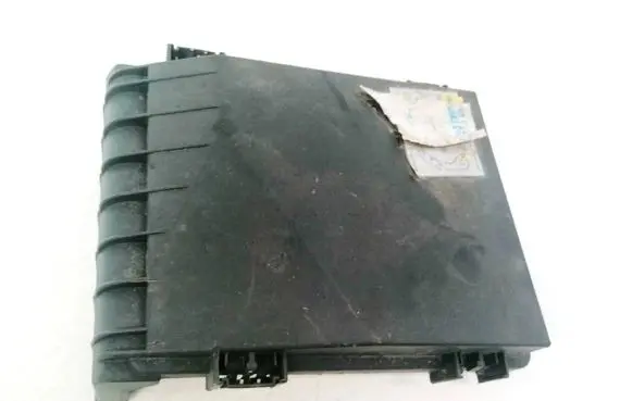 Volkswagen Touran I Fuse box cover 1K0937132D