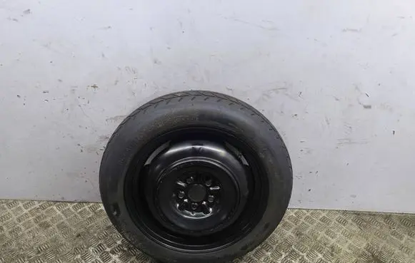 Toyota Prius (XW30) R16 spare wheel