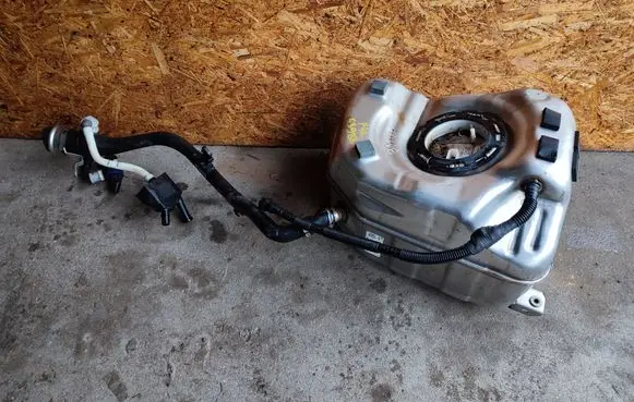 BMW 2 F45 Fuel tank 7349984 7348736
