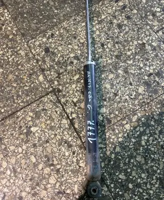 Toyota Auris 150 Rear shock absorber/damper