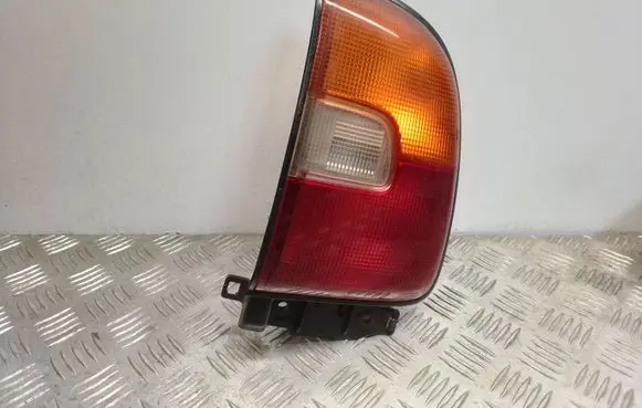 Toyota RAV 4 (XA10) Rear/tail lights