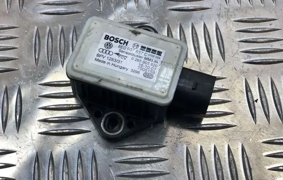 Audi A4 S4 B7 8E 8H ESP acceleration yaw rate sensor 8E0907637C 0265005620