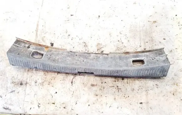 Other trunk/boot trim element