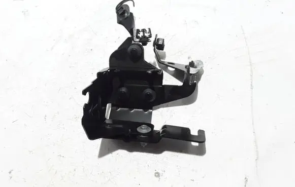 Renault Captur II ABS pump bracket 478406463R