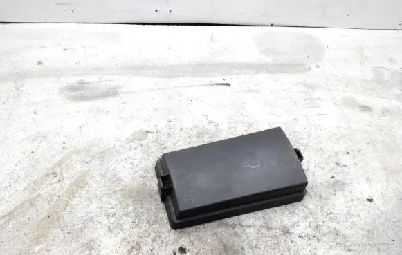 Skoda Octavia Mk3 (5E) Fuse box cover 5Q0937132B