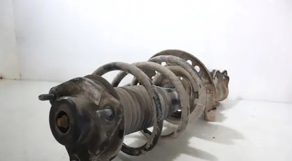 Hyundai i40 Front shock absorber with coil spring