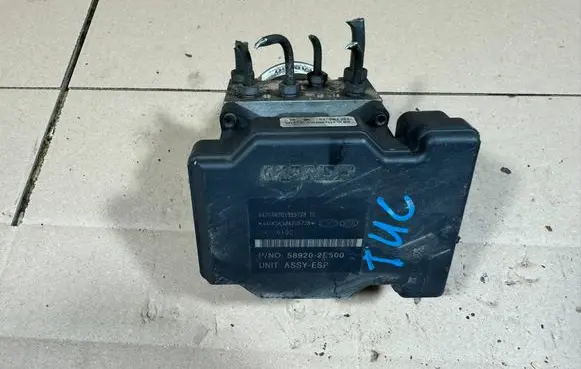 Hyundai Tucson JM ABS Pump 589202E500 342GAM201955728 5WY7610C