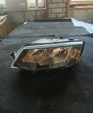 Skoda Octavia Mk3 (5E) Headlight/headlamp