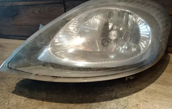 Renault Trafic II (X83) Headlight/headlamp 91165721 7700311373