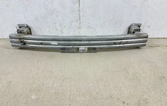 Opel Frontera Front bumper cross member 9852293580