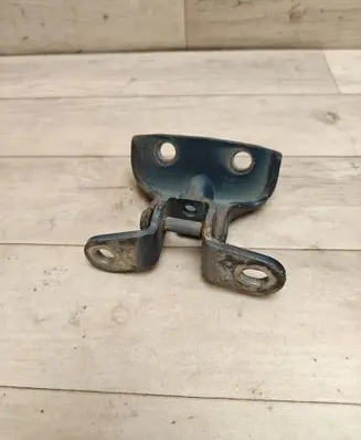 Hyundai i40 Front door lower hinge 