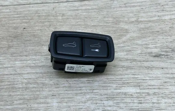Porsche Macan (95B) Tailgate/boot open switch button 7PP959832J