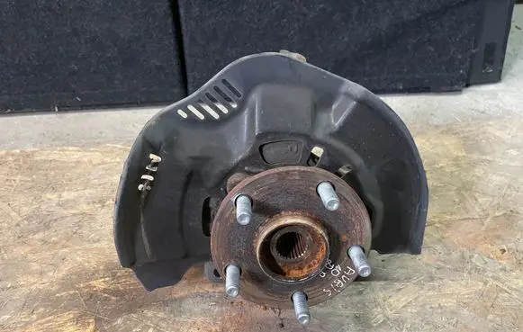 Toyota Auris 150 Front wheel hub F12R5 B710 110715