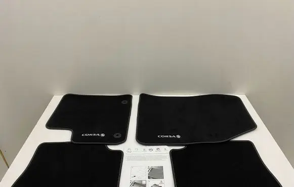 Opel Corsa E Car floor mat set 9833756680