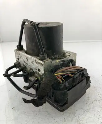 Skoda Fabia Mk1 (6Y) ABS Pump 0265800635 8842100109