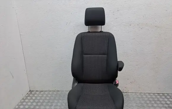 Toyota Corolla Verso AR10 Front passenger seat 714300F180B0 719100F020B0