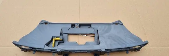 Front bumper mounting bracket