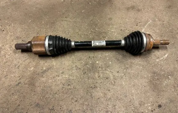 Opel Mokka B Front driveshaft 9841939180