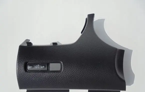 Nissan Qashqai Dashboard lower bottom trim panel 684104EH0A