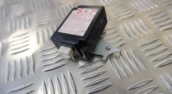 Toyota Prius (XW30) Door central lock control unit/module 8974047140
