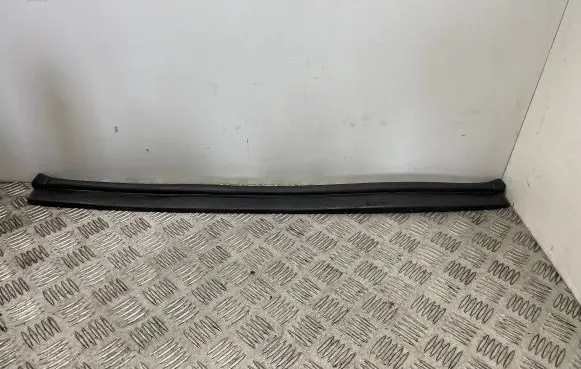 BMW 5 F10 F11 Engine compartment rubber 