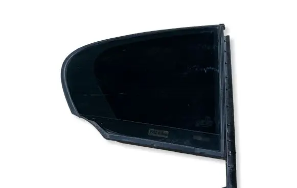 BMW 7 F01 F02 F03 F04 Rear vent window glass 43R001025