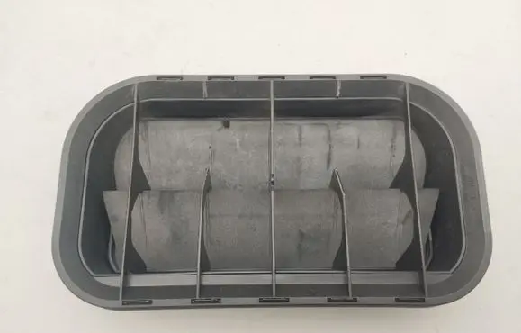 Aston Martin Vantage III Quarter panel pressure vent 95VWA019K51AA