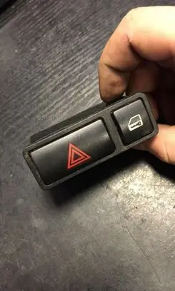 BMW X5 E53 Hazard light switch 8368920