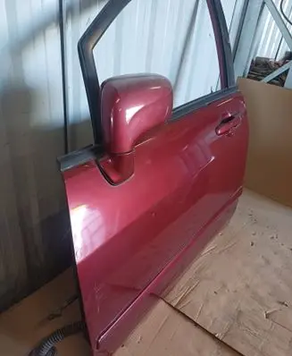 Suzuki Liana Front door