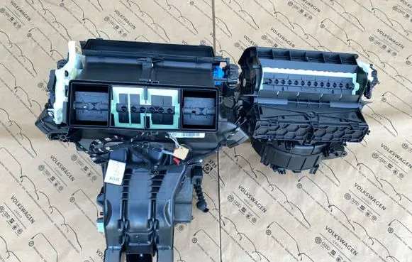 Volkswagen Golf VIII Interior heater climate box assembly 