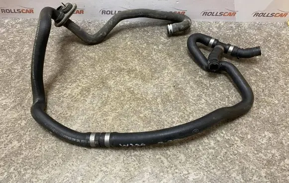 Mercedes-Benz S W220 Engine coolant pipe/hose A2208301896