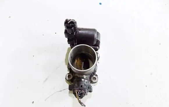 Toyota Corolla Verso AR10 Engine shut-off valve 