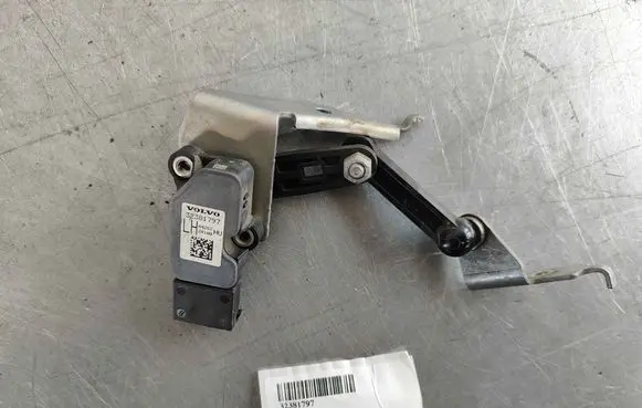 Volvo XC60 Rear suspension height sensor lever 32381797 32246987