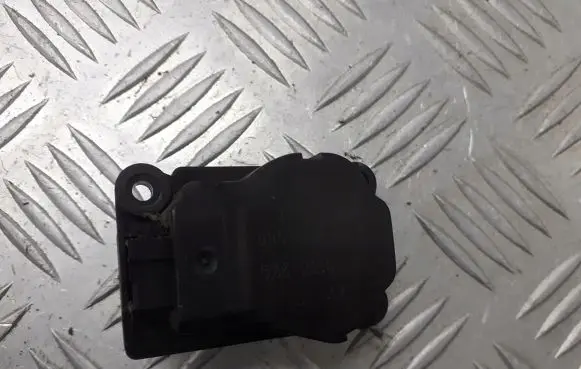 Fiat Croma A/C air flow flap actuator/motor 985100V02