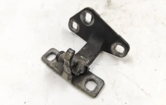 BMW X5 E53 Rear door lower hinge 8402183 ES790403