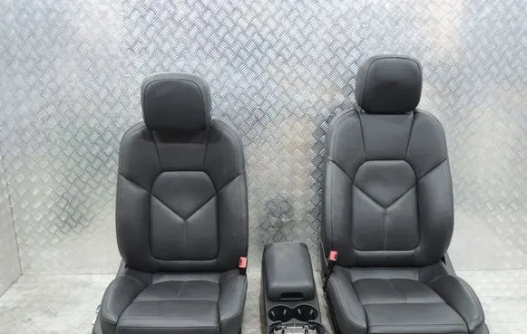 Porsche Macan (95B) Interior set 