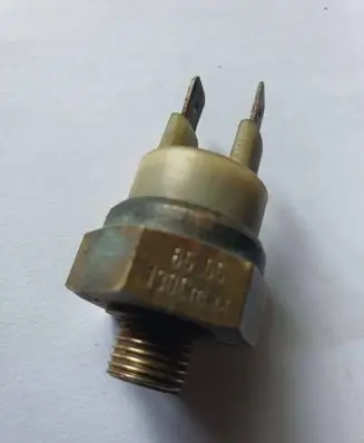 Volkswagen Transporter - Caravelle T3 Coolant temperature sensor 035919369C