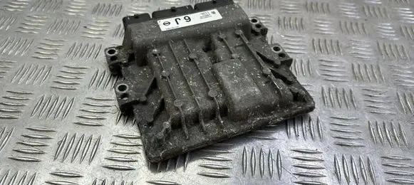 Nissan Juke I F15 Engine control unit/module 23710HY00C 853484613