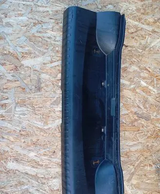 Trunk/boot sill cover protection