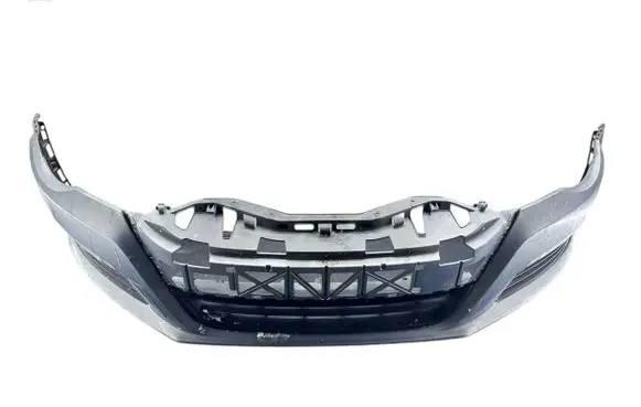 Volkswagen PASSAT CC Front bumper 3C8807217