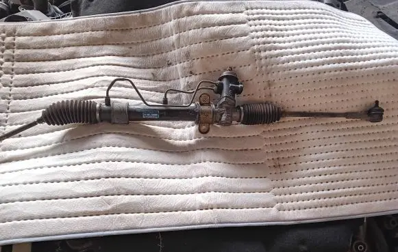 Mitsubishi Colt Steering rack 3220 04608